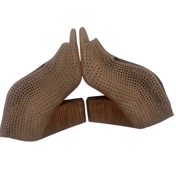 Vince Camuto Kainan Open Toe Bootie Tan Brown Sz 8 NWOT - Picture 6 of 12